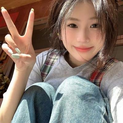 镜中的女孩